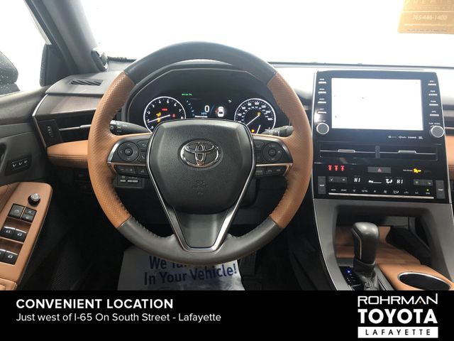 2019 Toyota Avalon Limited 15