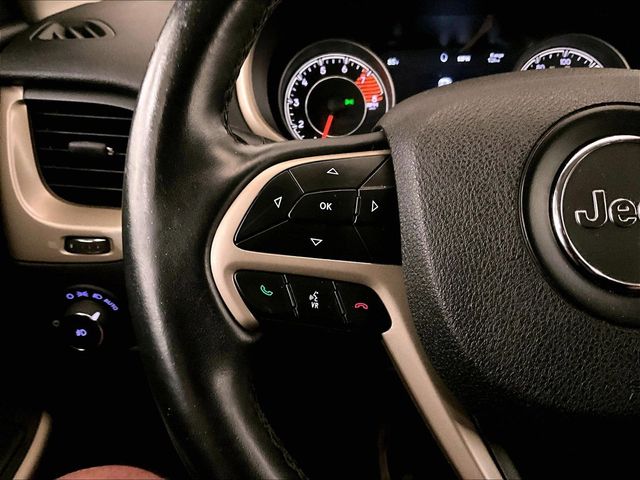 2018 Jeep Cherokee Limited White at Auto Express Mitsubishi