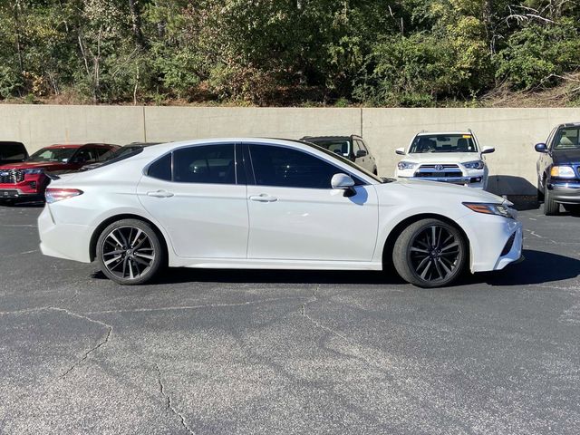 2018 Toyota Camry XSE 2