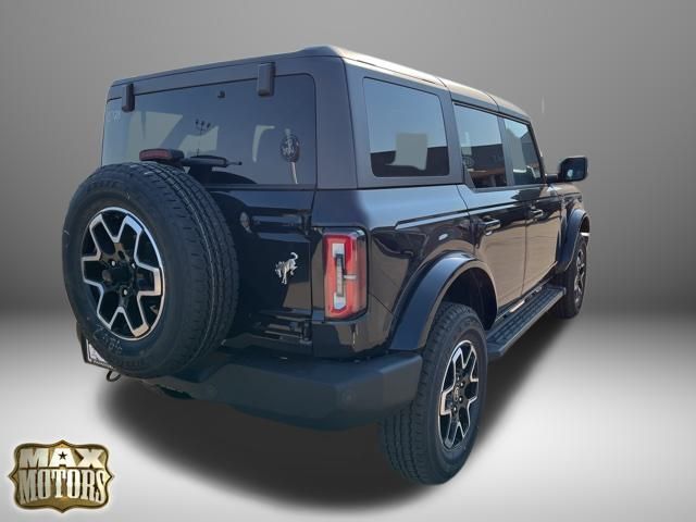 2024 Ford Bronco Outer Banks 13