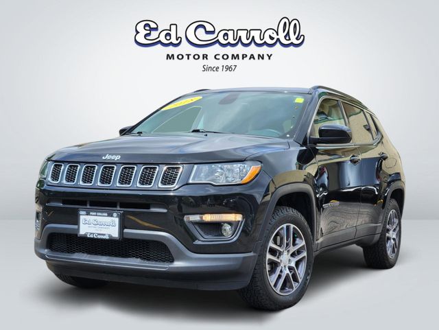 Diamond Black Crystal Pearlcoat 2018 Jeep Compass Latitude 4WD SUV / Crossover Four-Wheel Drive 6-Speed Manual