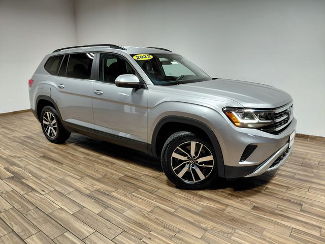 Pyrite Silver Metallic 2022 Volkswagen Atlas SE 4Motion SUV / Crossover All-Wheel Drive 8-Speed Automatic