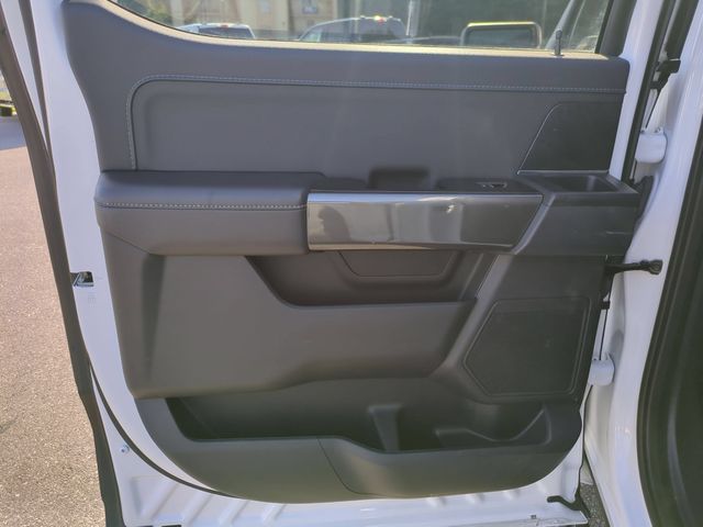 Used 2023 White Ford XLT image 28