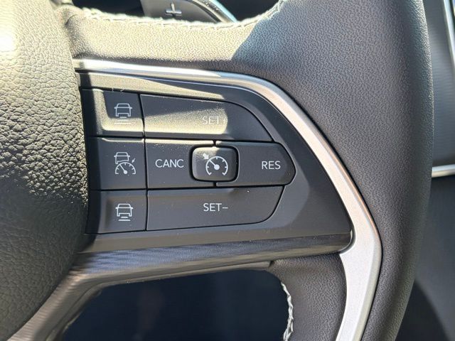 new 2026 Jeep Grand Cherokee car, priced at $42,089