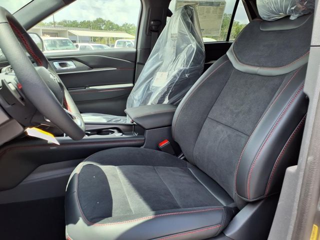 2025 Ford Explorer ST photo