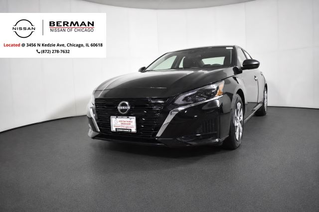 Super Black Clearcoat 2025 Nissan Altima 2.5 S FWD Sedan Front-Wheel Drive Continuously Variable Transmission
