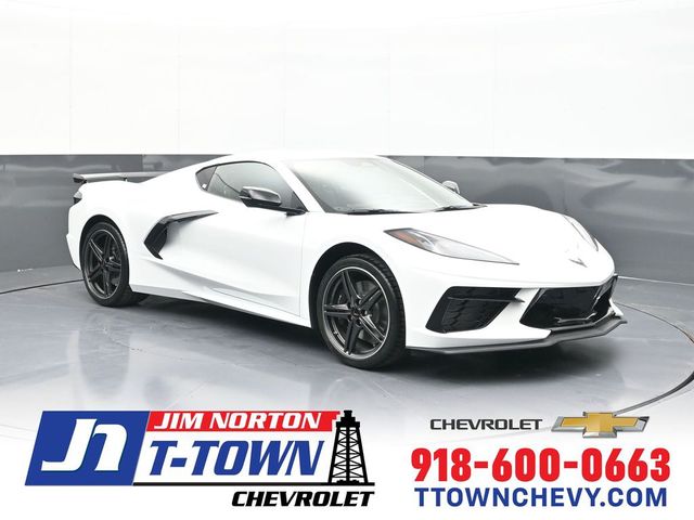 Arctic White 2026 Chevrolet Corvette Stingray 2LT Coupe RWD Coupe Rear-Wheel Drive 8-Speed Dual Clutch