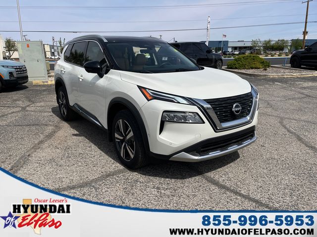 Pearl White Tricoat/Super Black 2023 Nissan Rogue SUV / Crossover All-Wheel Drive Continuously Variable Transmission