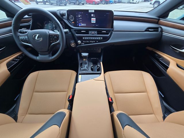2025 Lexus ES 350:44446A1