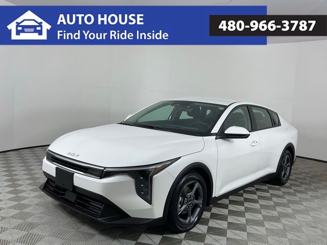 226982025 Kia K4 LXS