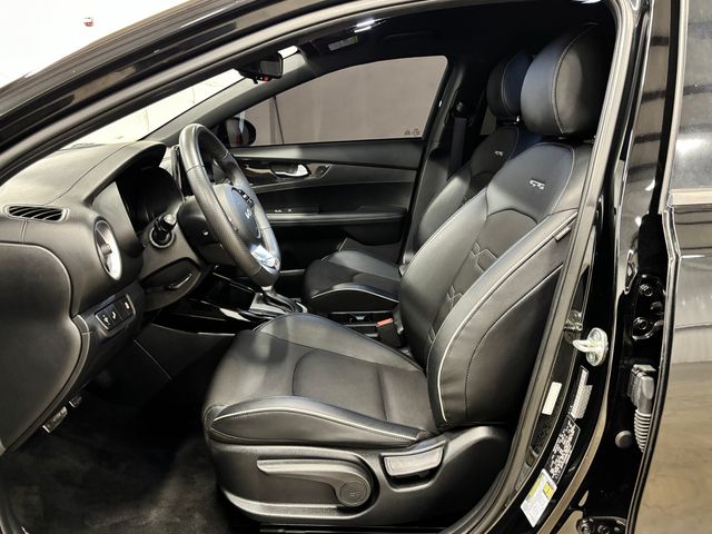 Used 2024 Aurora Black Kia GT-Line image 17