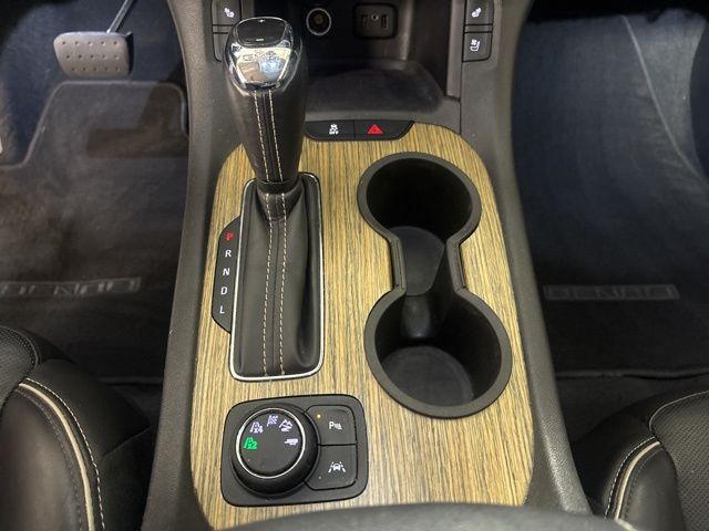 2019 GMC Acadia Denali photo