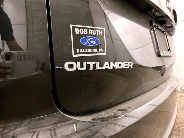 2022 Mitsubishi Outlander ES  at Auto Express Mitsubishi