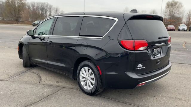 2018 Chrysler Pacifica Touring Plus 6