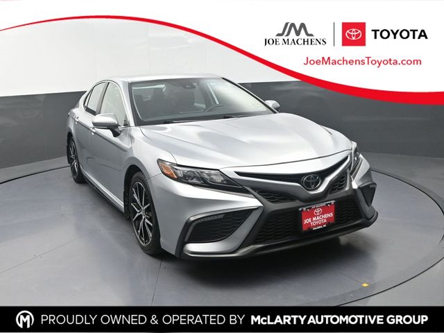 2024 Toyota Camry SE FWD