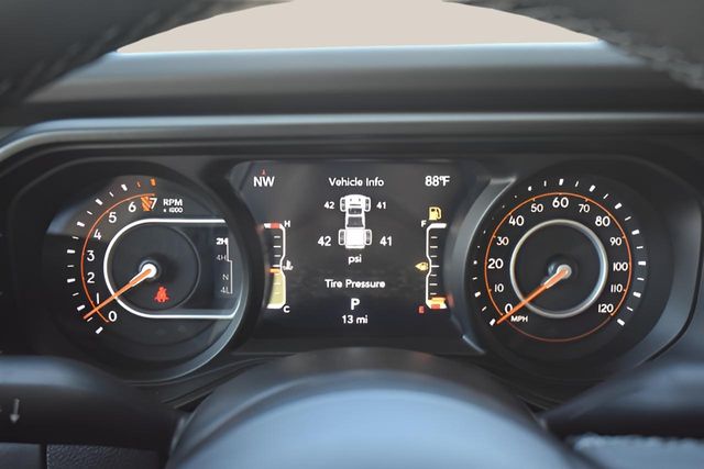 New Car 2025 Jeep Gladiator  High Tide For Sale Under $40,000 In Austin, Texas