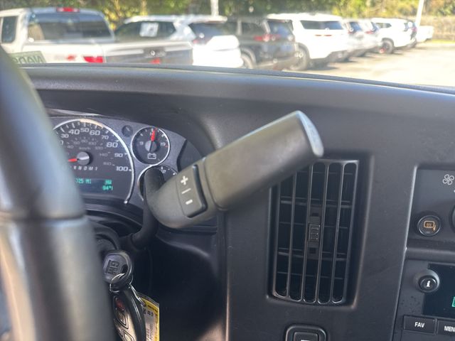 Used 2023 White GMC Work Van image 21