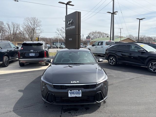 Used 2025 Gray Kia GT-Line image 13