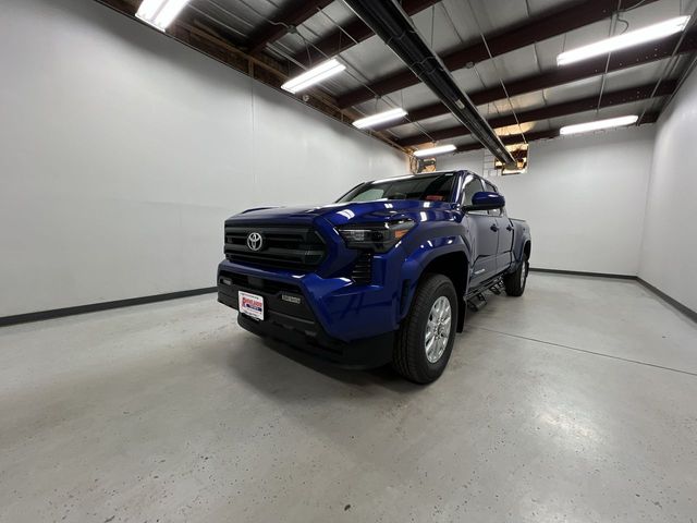 2025 Toyota Tacoma SR5 Double Cab photo 2