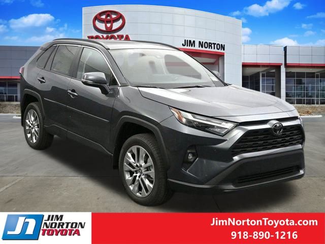 2024 Toyota RAV4 XLE Premium 13