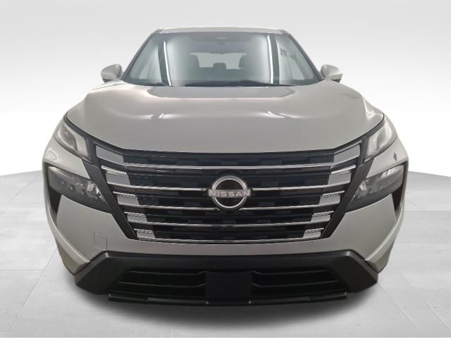 2024 Nissan Rogue SV — photo 2
