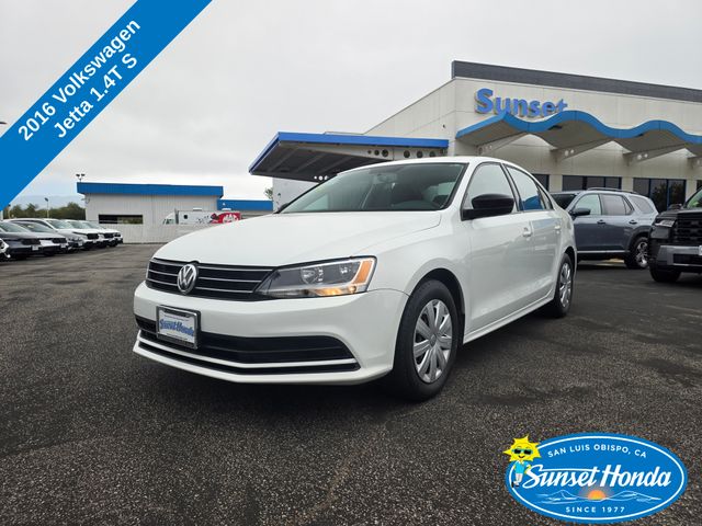 Pure White 2016 Volkswagen Jetta Sedan Front-Wheel Drive 6-Speed Automatic