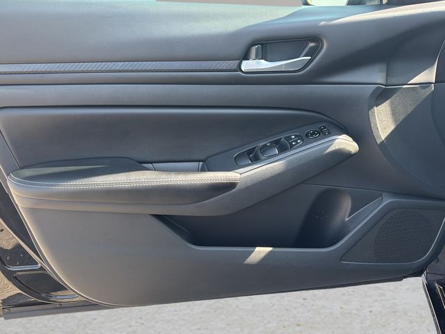 2025 Nissan Altima SV - Photo 19