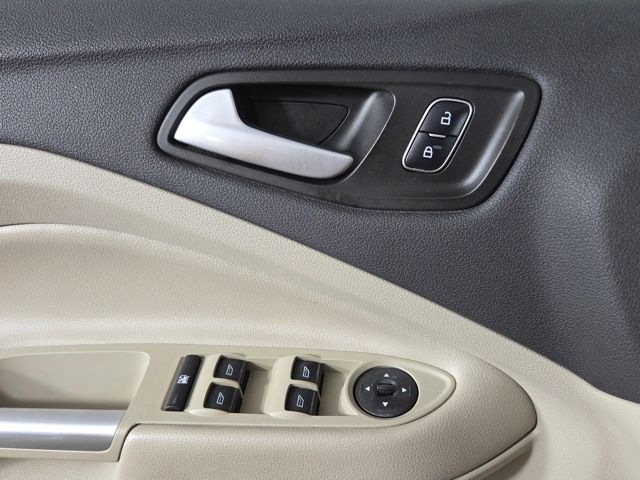 2017 Ford Escape SE photo 25