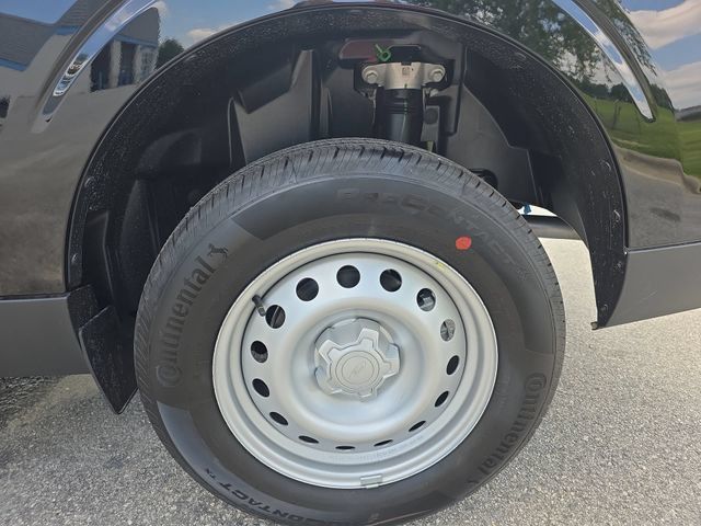 New 2026 Shadow Black Ford XL image 33