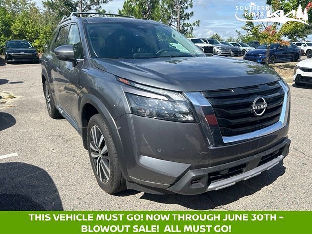Gray (Gun Metallic) 2025 Nissan Pathfinder SUV / Crossover Front-Wheel Drive 9-Speed Automatic