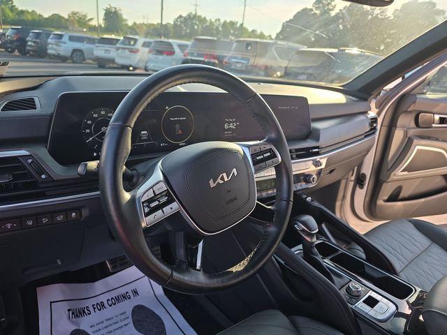 Used 2024 White Kia SX X-Line image 18