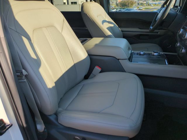 Used 2021 White Ford Limited image 36