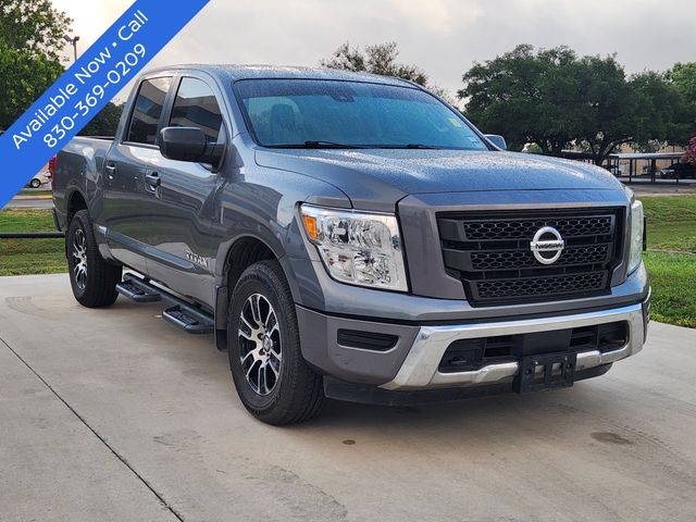 Gray (Gun Metallic) 2022 Nissan Titan Pickup Truck Four-Wheel Drive 9-Speed Automatic
