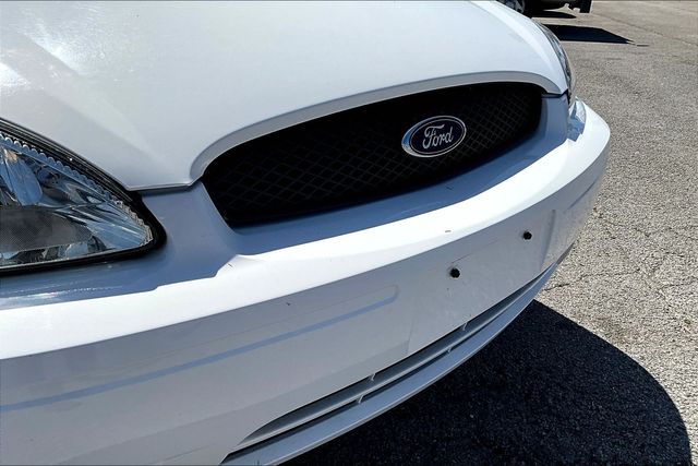 Used 2005 Ford Taurus SE 4D Sedan