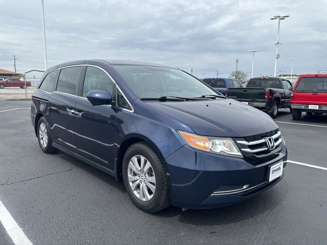 2016 Honda Odyssey SE photo