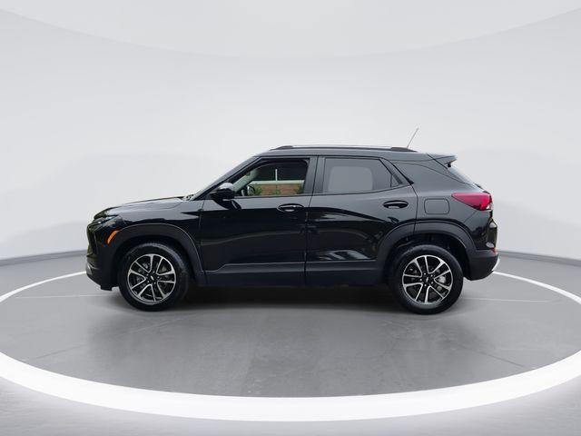 Used 2025 Black Chevrolet LT image 5