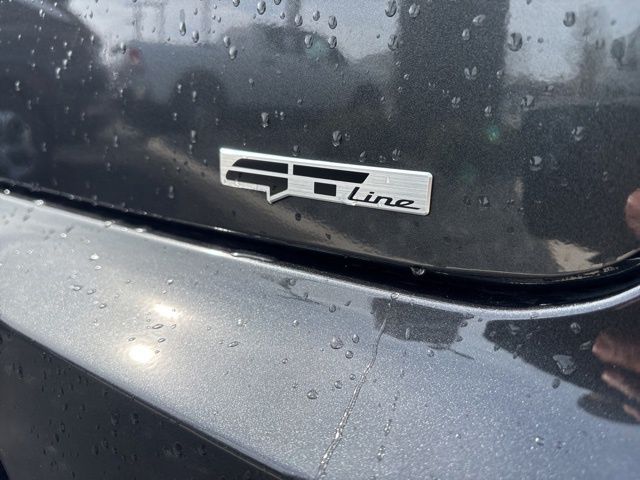 Used 2025 Gray Kia GT-Line image 8