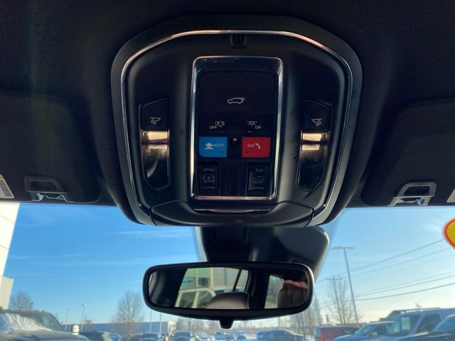 2024 Jeep Grand Cherokee L Altitude X - Diamond Black Crystal Pearlcoat exterior view 15