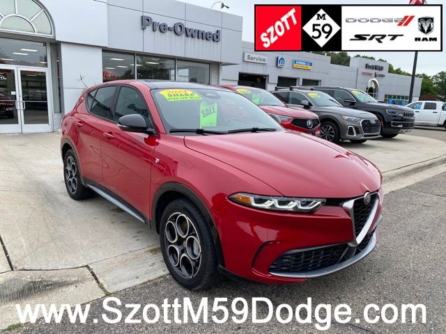 Alfa Rosso 2024 Alfa Romeo Tonale SUV / Crossover All-Wheel Drive 6-Speed Automatic