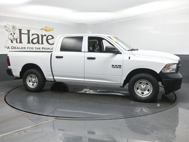 Bright White Clearcoat 2016 RAM 1500 Tradesman Crew Cab 4WD Pickup Truck Four-Wheel Drive 8-Speed Automatic