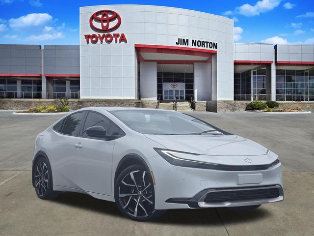 White (Wind Chill Pearl) 2026 Toyota Prius Plug-In Hybrid Hatchback Front-Wheel Drive Continuously Variable Transmission