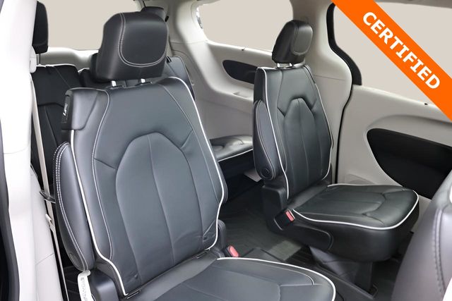 Used Car 2023 Chrysler Pacifica  Limited For Sale Under $35,000 In Austin, Texas