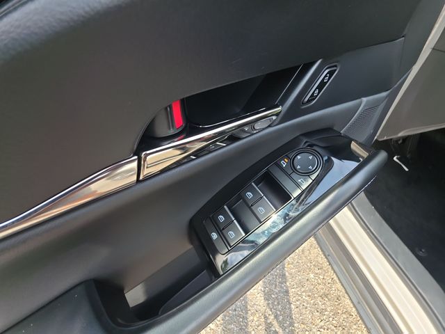 Used 2023 Silver Mazda 2.5 S Preferred Package image 13