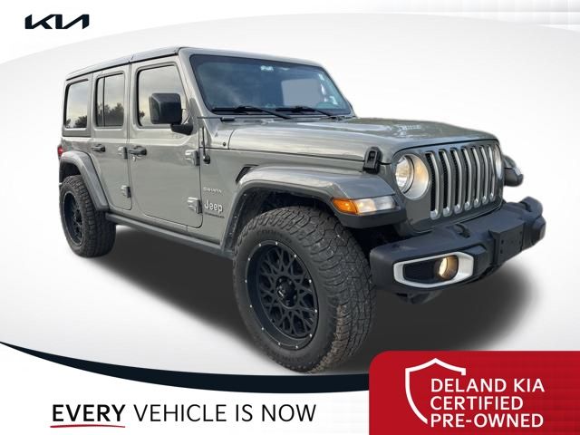 2023 Jeep Wrangler 4-Door Sahara's photo
