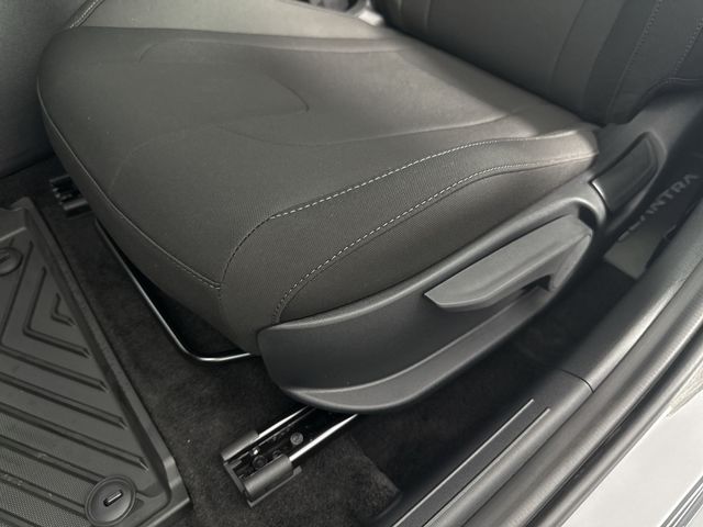 New 2025 Hyundai Elantra Hybrid For Sale in Indianapolis, IN
