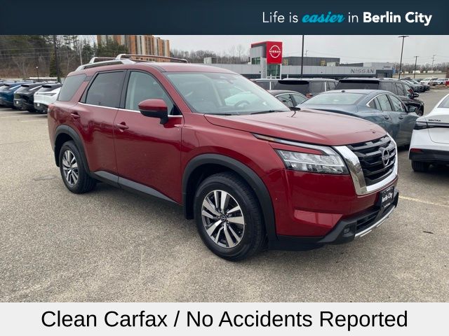 2023 Nissan Pathfinder SL 4WD