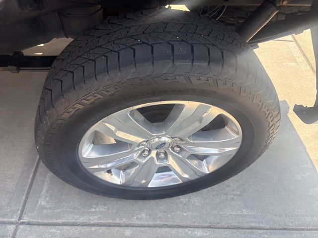 Used 2020 Black Ford Platinum image 3