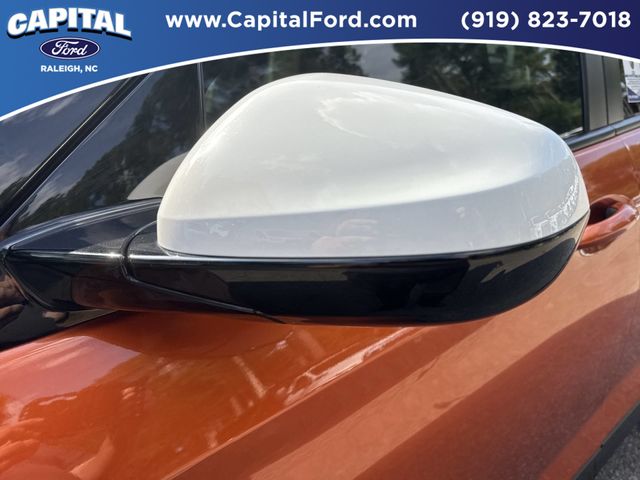 Used 2023 Red Chevrolet ACTIV image 12