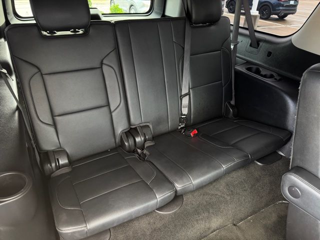 2018 Chevrolet Suburban LT photo