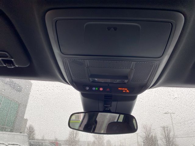 2024 Chevrolet Traverse Z71 - Sterling Gray Metallic exterior view 15